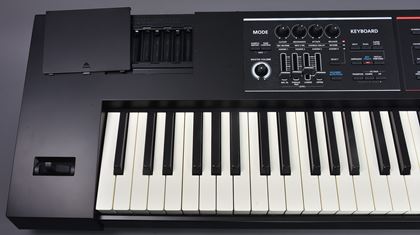 Roland-Juno-DS 88-note synth